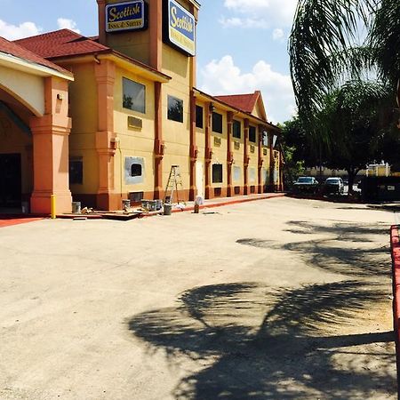 Scottish Inn & Suites Hobby Airport Houston Exterior foto
